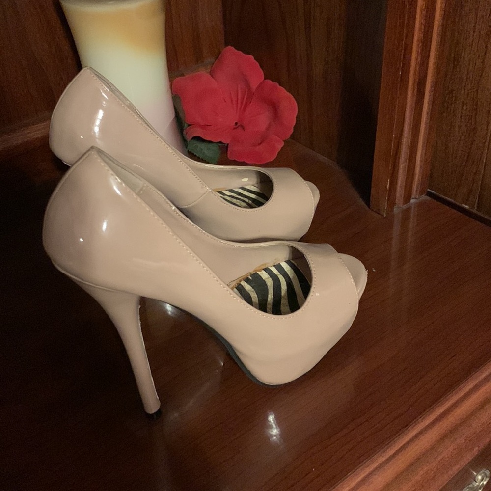 nude heels.